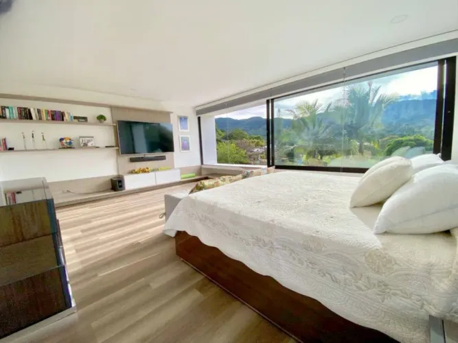 Casa de 5 alcobas en venta en El Retiro, 530 m² · foto 10 de 20