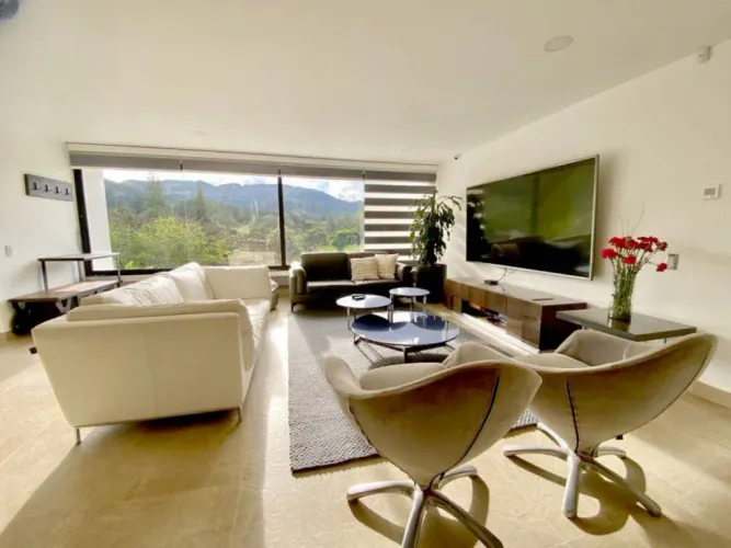 Casa de 5 alcobas en venta en El Retiro, 530 m² · foto 11 de 20