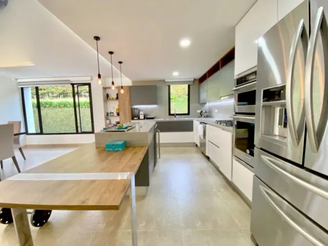 Casa de 5 alcobas en venta en El Retiro, 530 m² · foto 12 de 20