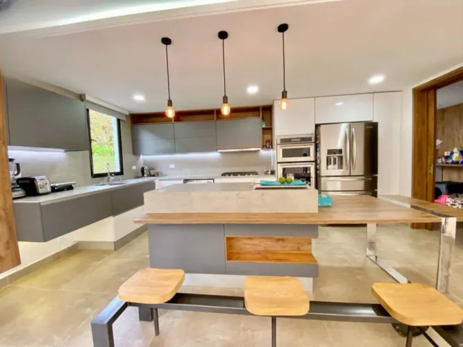 Casa de 5 alcobas en venta en El Retiro, 530 m² · foto 13 de 20