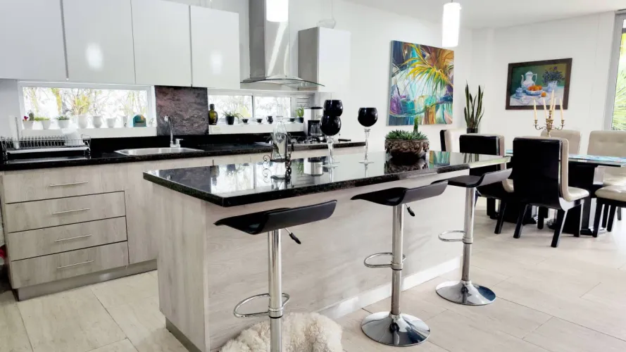 Casa de 2 alcobas en venta en El Retiro, 322 m² · foto 2 de 20