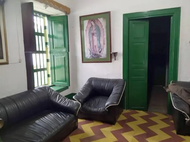 Casa de 4 alcobas en venta en El Retiro, 352 m² · foto 3 de 10