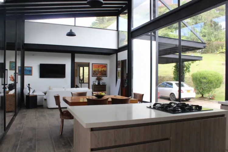 Casa de 4 alcobas en venta en El Retiro · foto 9 de 20
