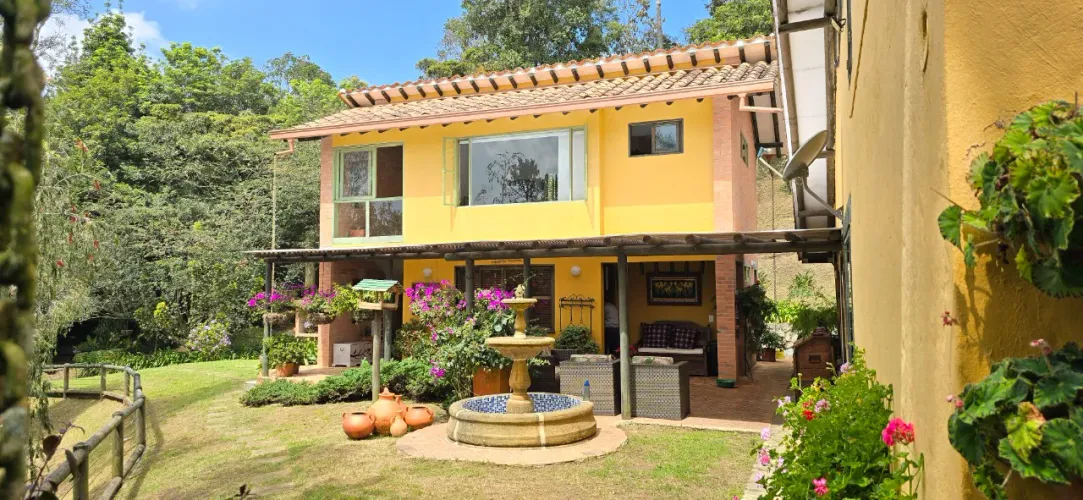 Casa de 5 alcobas en venta en El Retiro, 300 m² · foto 3 de 20