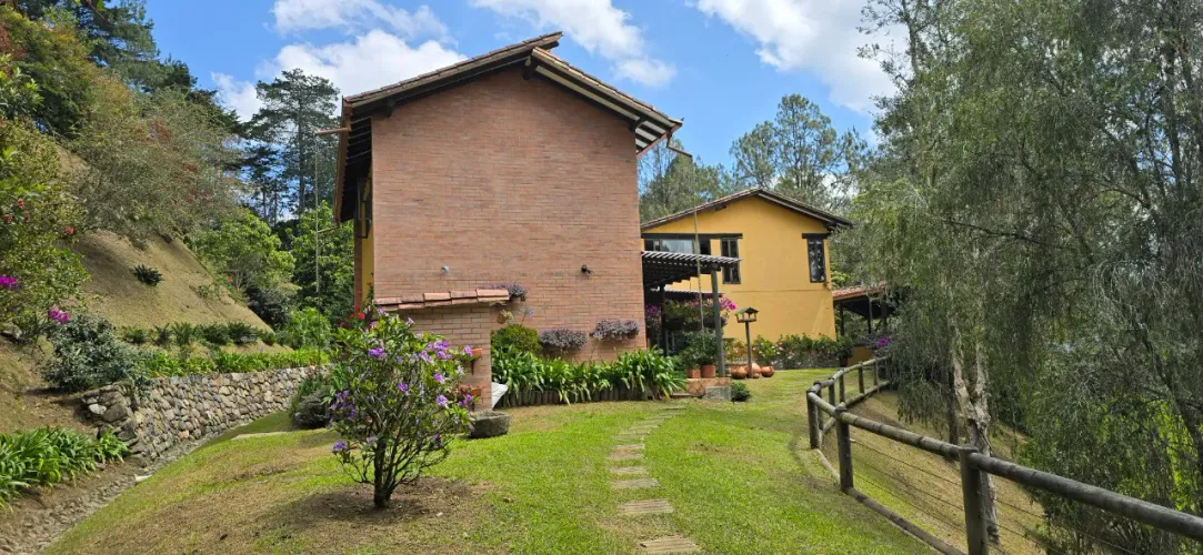 Casa de 5 alcobas en venta en El Retiro, 300 m² · foto 8 de 20