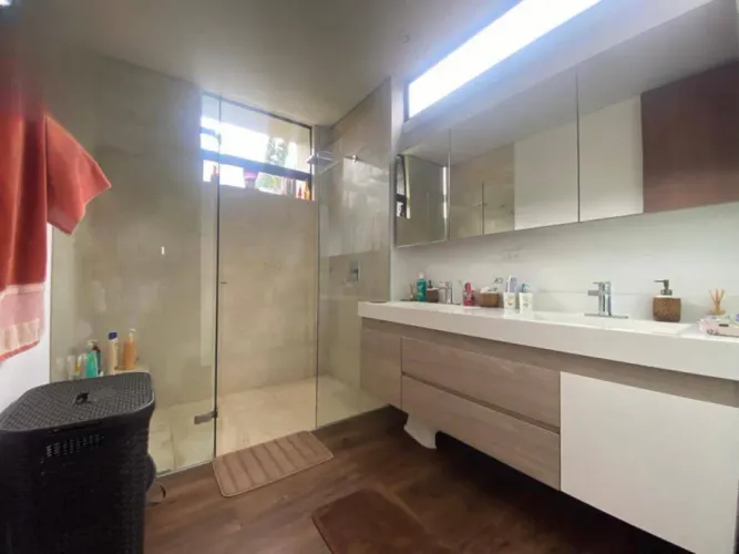 Casa de 3 alcobas en venta en Centro, Rionegro, 1500 m² · foto 9 de 14
