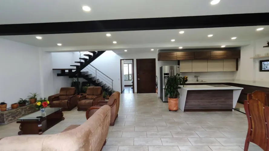 Casa de 4 alcobas en venta en El Retiro, 270 m² · foto 9 de 20