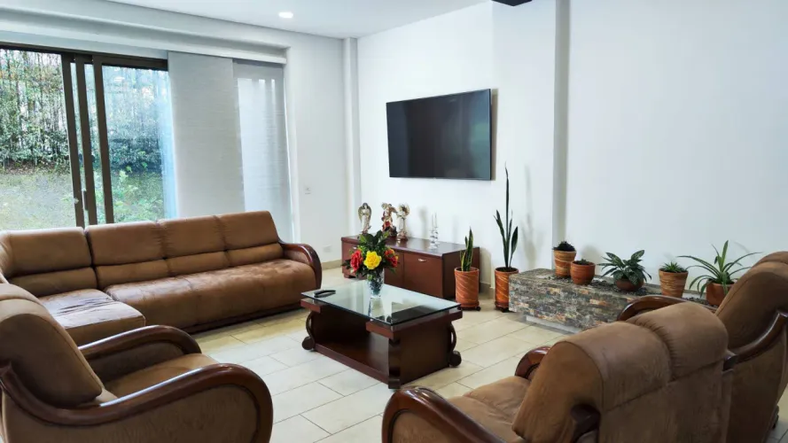 Casa de 4 alcobas en venta en El Retiro, 270 m² · foto 11 de 20