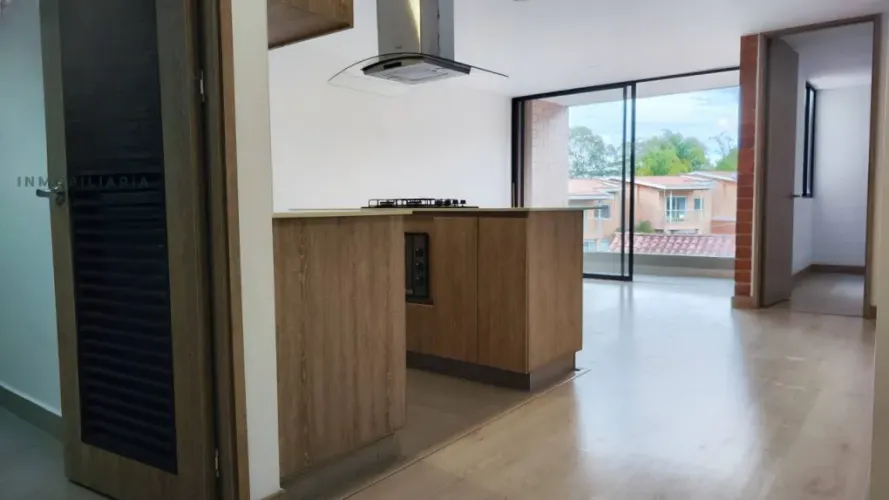 Apartamento de 2 alcobas en venta en El Retiro, 67 m² · foto 2 de 20