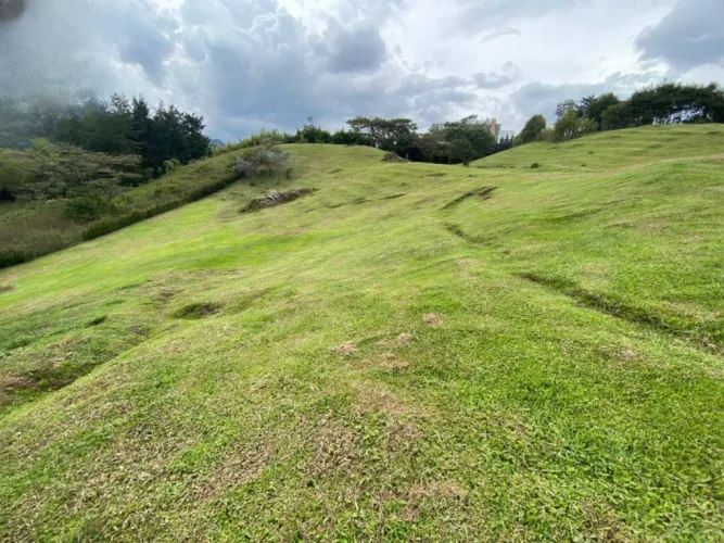 Lote en venta en Centro, Rionegro, 6903 m² · foto 4 de 10