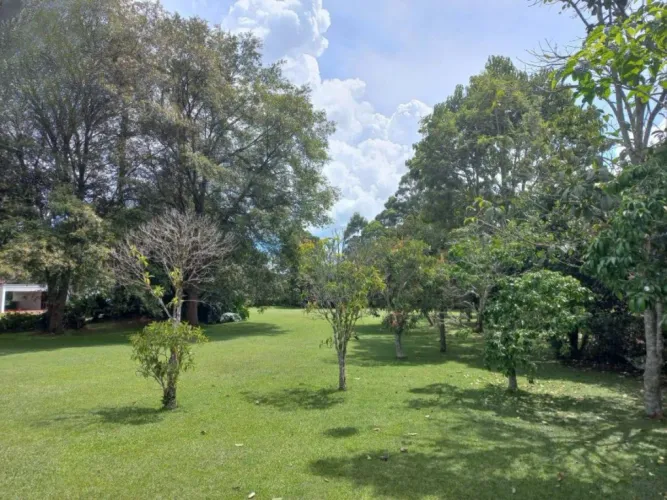 Lote en venta en Centro, Rionegro, 2985 m² · foto 2 de 14