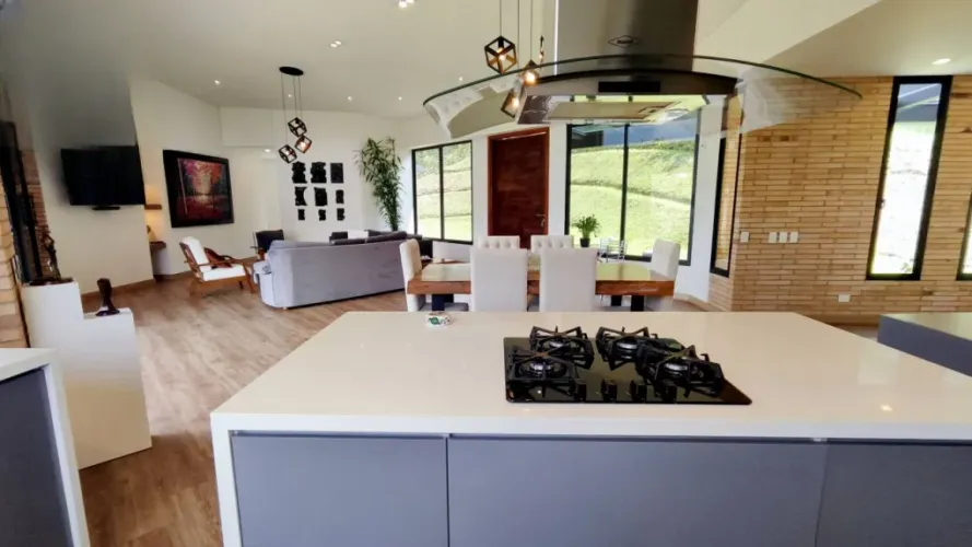 Casa de 3 alcobas en venta en El Retiro · foto 6 de 20