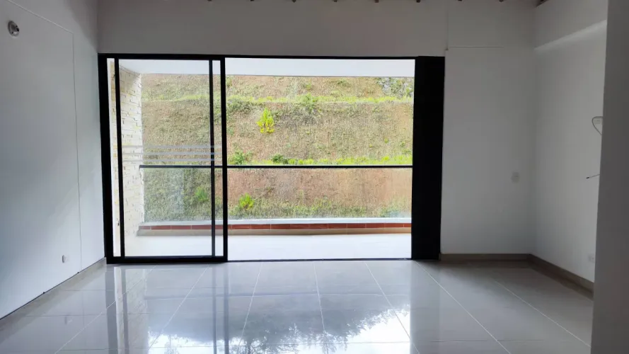 Apartamento de 3 alcobas en venta en El Retiro, 87 m² · foto 2 de 20