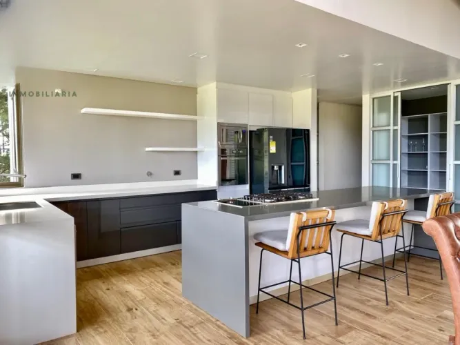 Casa de 3 alcobas en venta en Centro, Rionegro · foto 13 de 18