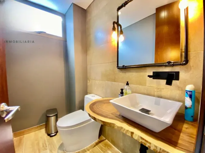 Casa de 3 alcobas en venta en Centro, Rionegro · foto 14 de 18