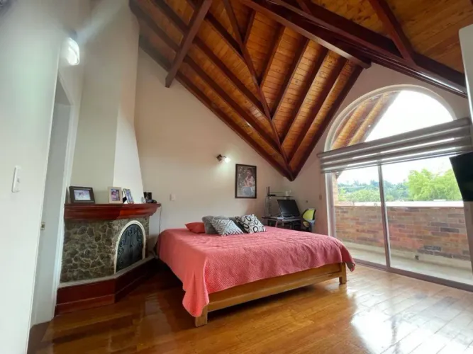 Casa de 5 alcobas en venta en El Retiro, 817 m² · foto 8 de 17