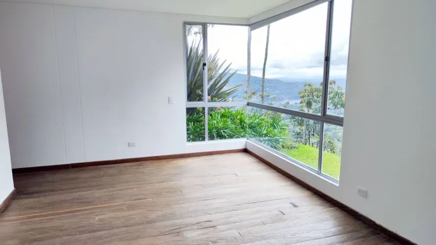 Apartamento de 2 alcobas en venta en El Retiro, 170 m² · foto 18 de 20
