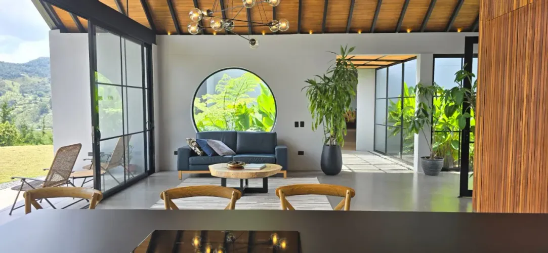 Casa de 3 alcobas en venta en El Retiro, 1750 m² · foto 7 de 17