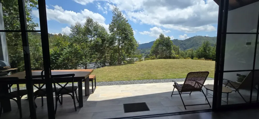 Casa de 3 alcobas en venta en El Retiro, 1750 m² · foto 9 de 17