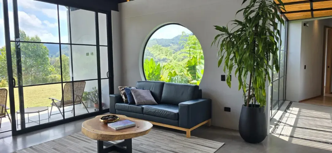 Casa de 3 alcobas en venta en El Retiro, 1750 m² · foto 10 de 17