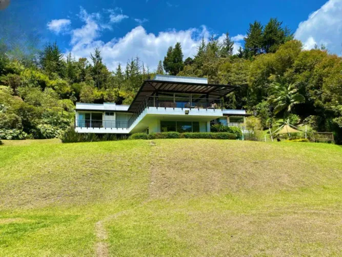 Casa de 5 alcobas en venta en Centro, Rionegro, 550 m² · foto 8 de 20