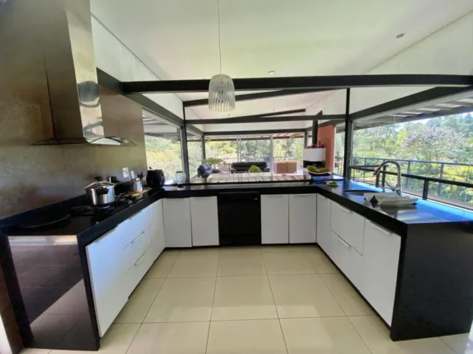 Casa de 5 alcobas en venta en Centro, Rionegro, 550 m² · foto 11 de 20