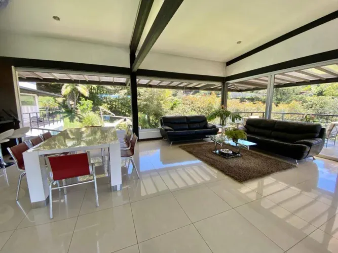 Casa de 5 alcobas en venta en Centro, Rionegro, 550 m² · foto 16 de 20