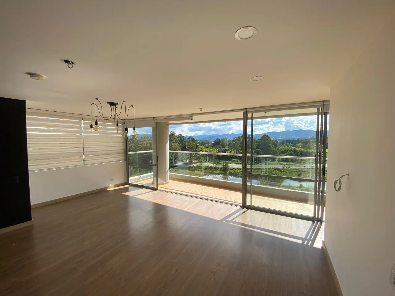 Apartamento en arriendo en Centro, Rionegro · foto 2 de 18