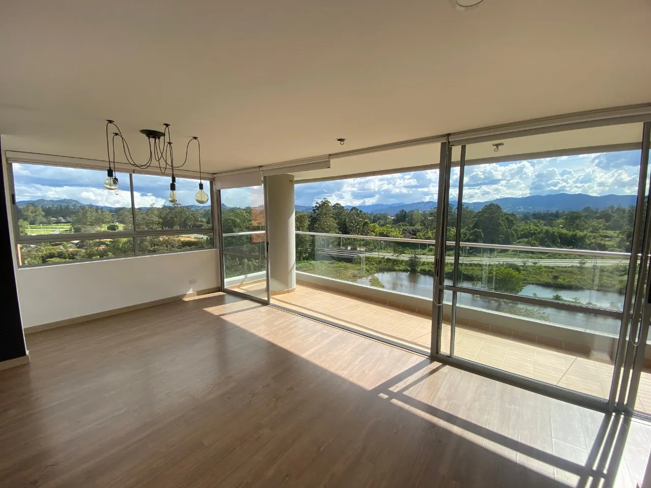 Apartamento en arriendo en Centro, Rionegro · foto 4 de 18