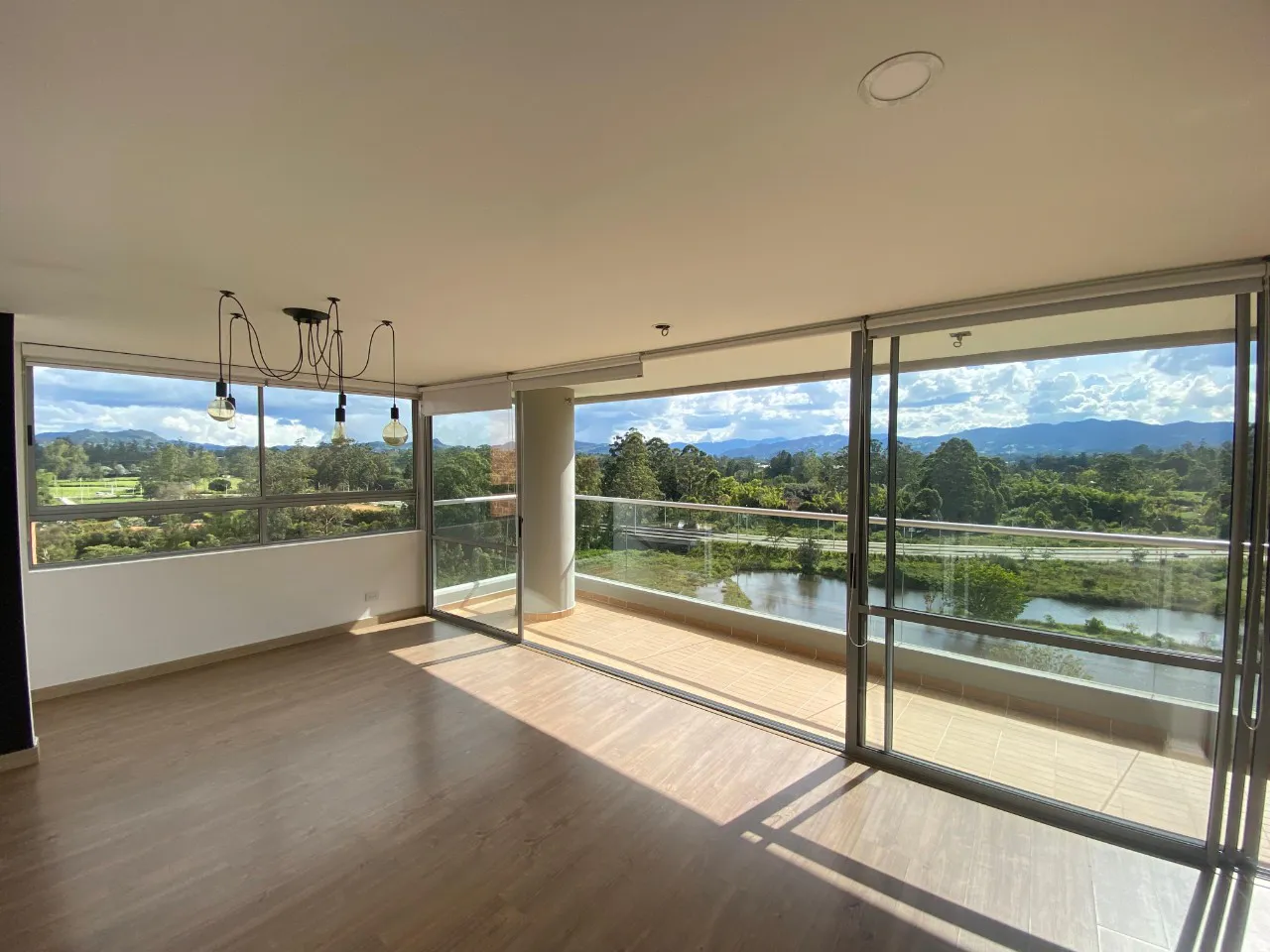 Apartamento en arriendo en Centro, Rionegro · foto 5 de 18