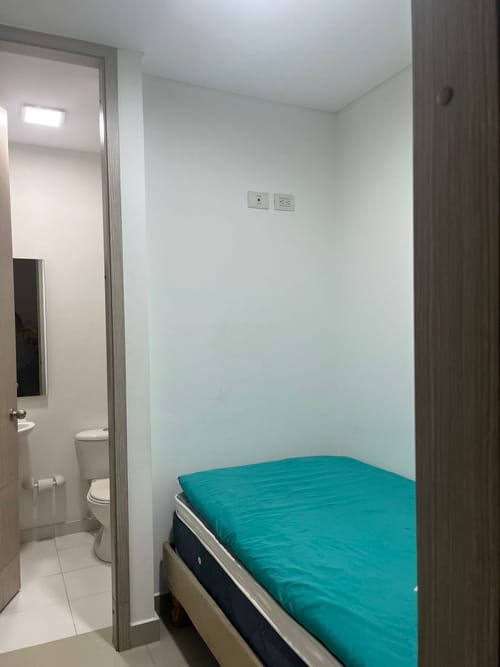 Apartamento de 4 alcobas en venta en Ciudadela Floralia, Cali, 226 m² · foto 22 de 24