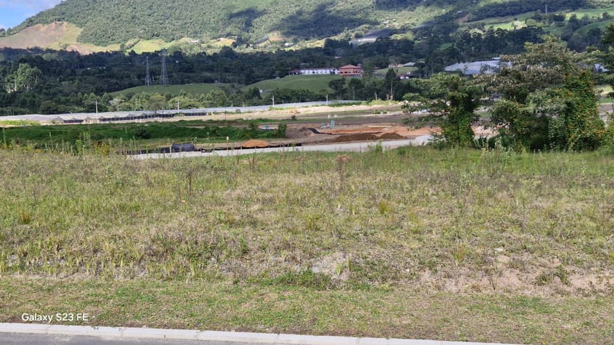 Lote en venta en El Tambo, La Ceja, 1937 m² · foto 5 de 11