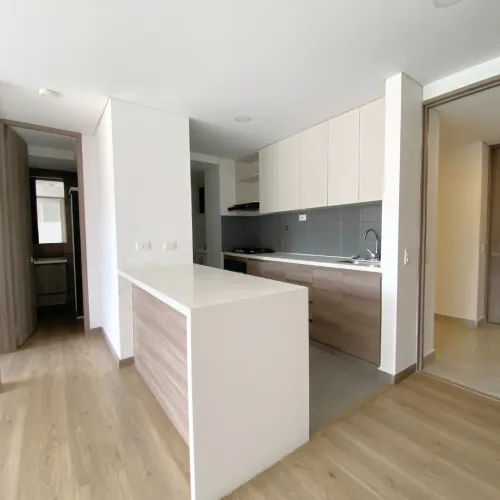 Apartamento de 2 alcobas en venta en El Retiro, 74 m² · foto 3 de 10