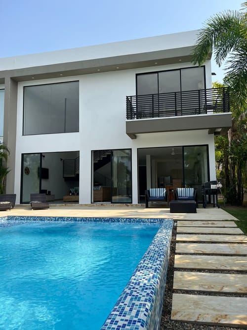 Casa de 4 alcobas en venta en Girardot, Girardot, 550 m² · foto 3 de 23