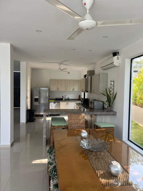 Casa de 4 alcobas en venta en Girardot, Girardot, 550 m² · foto 8 de 23
