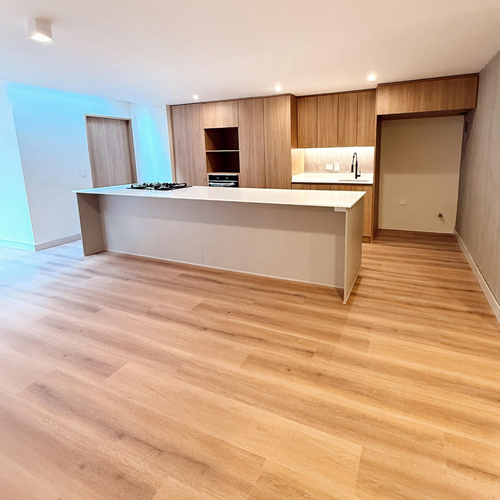 Apartamento de 3 alcobas en venta en El Castillo, Medellín, 152 m² · foto 2 de 13