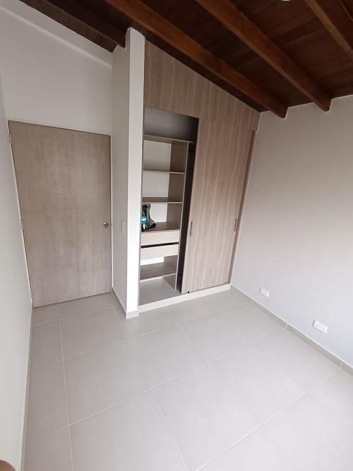 Apartamento de 3 alcobas en venta en Las Acacias, Medellín, 92 m² · foto 8 de 8