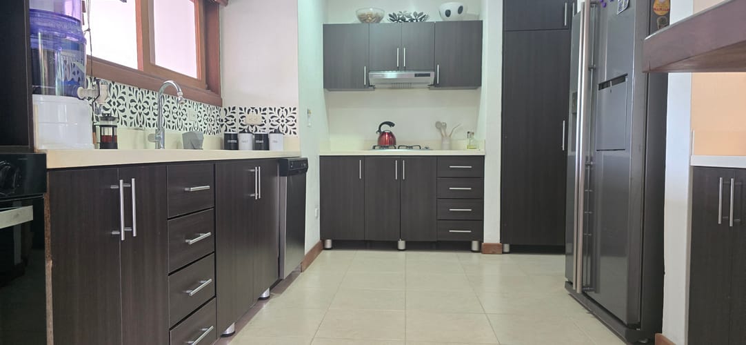 Casa de 3 alcobas en venta en El Retiro, 218 m² · foto 2 de 24