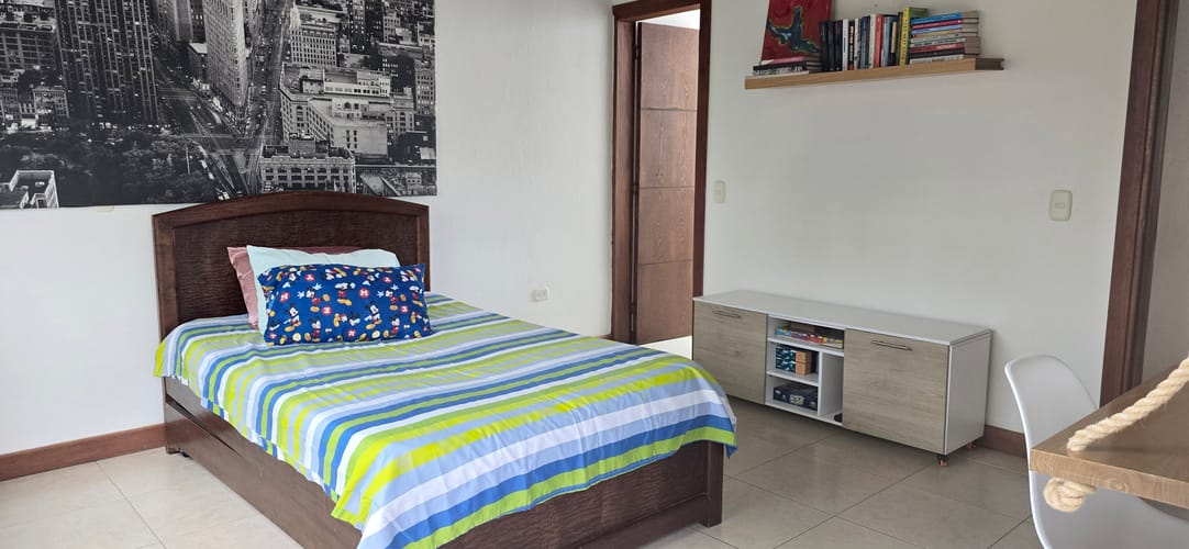 Casa de 3 alcobas en venta en El Retiro, 218 m² · foto 14 de 24