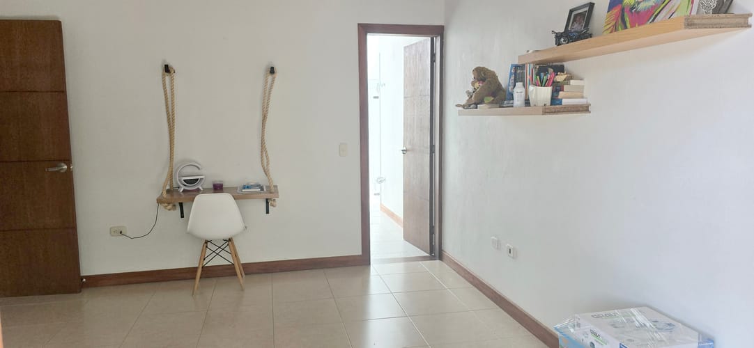 Casa de 3 alcobas en venta en El Retiro, 218 m² · foto 18 de 24