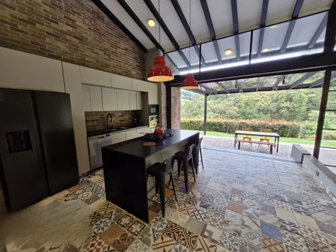 Casa de 5 alcobas en venta en El Capiro, Rionegro, 1600 m² · foto 11 de 24