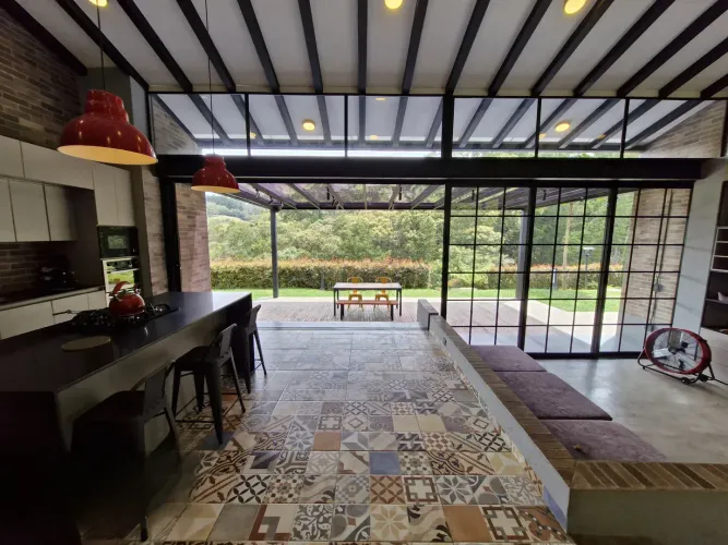 Casa de 5 alcobas en venta en El Capiro, Rionegro, 1600 m² · foto 16 de 24