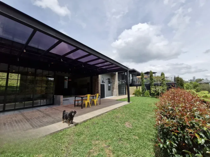 Casa de 5 alcobas en venta en El Capiro, Rionegro, 1600 m² · foto 17 de 24