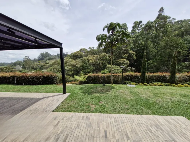 Casa de 5 alcobas en venta en El Capiro, Rionegro, 1600 m² · foto 22 de 24