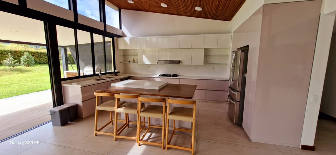 Casa de 5 alcobas en venta en El Carmen de Viboral, 487 m² · foto 6 de 24