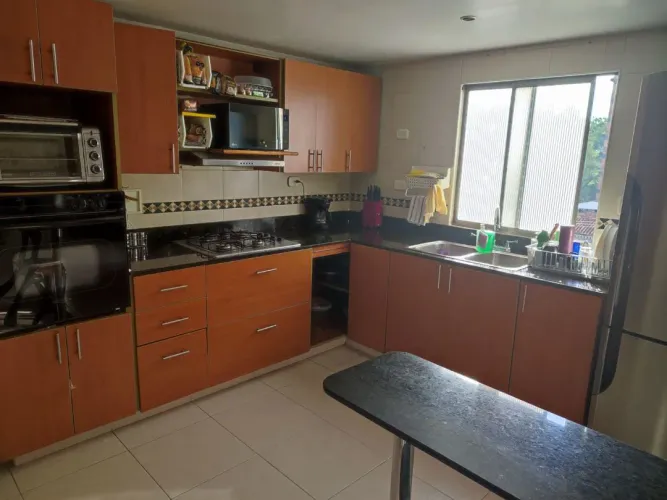 Apartamento de 4 alcobas en venta en Laureles, Ibagué, 129 m² · foto 3 de 15