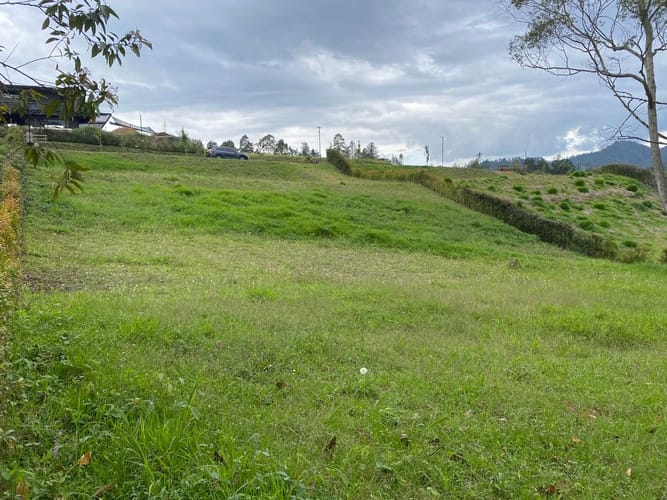 Lote en venta en Los Salados, El Retiro, 2228 m² · foto 4 de 8