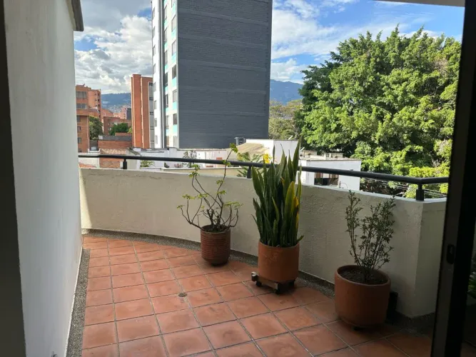 Apartamento de 4 alcobas en venta en Laureles, Ibagué, 129 m² · foto 8 de 15