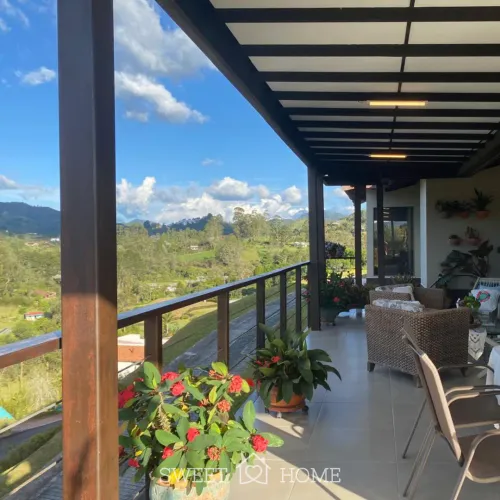 Casa de 3 alcobas en venta en Pantanillo, El Retiro, 1800 m² · foto 2 de 19