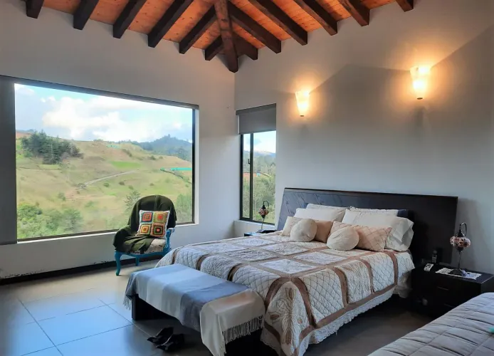 Casa de 3 alcobas en venta en Pantanillo, El Retiro, 1800 m² · foto 7 de 19